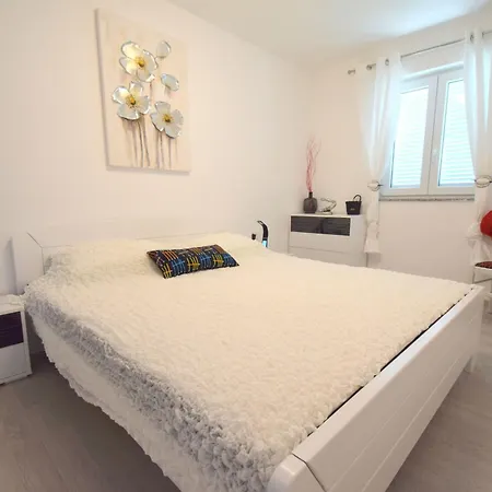 Acija By Interhome Apartment Malinska