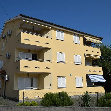 Acija By Interhome *